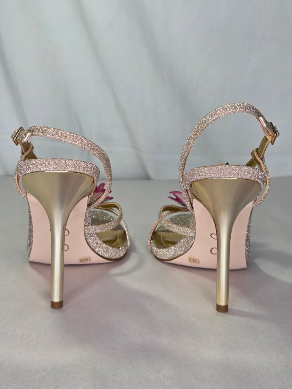 Jessica Simpson Nivory 3D Floral Embellished Sandals (Gold) - Size 7.5 M - Picture 5 of 10